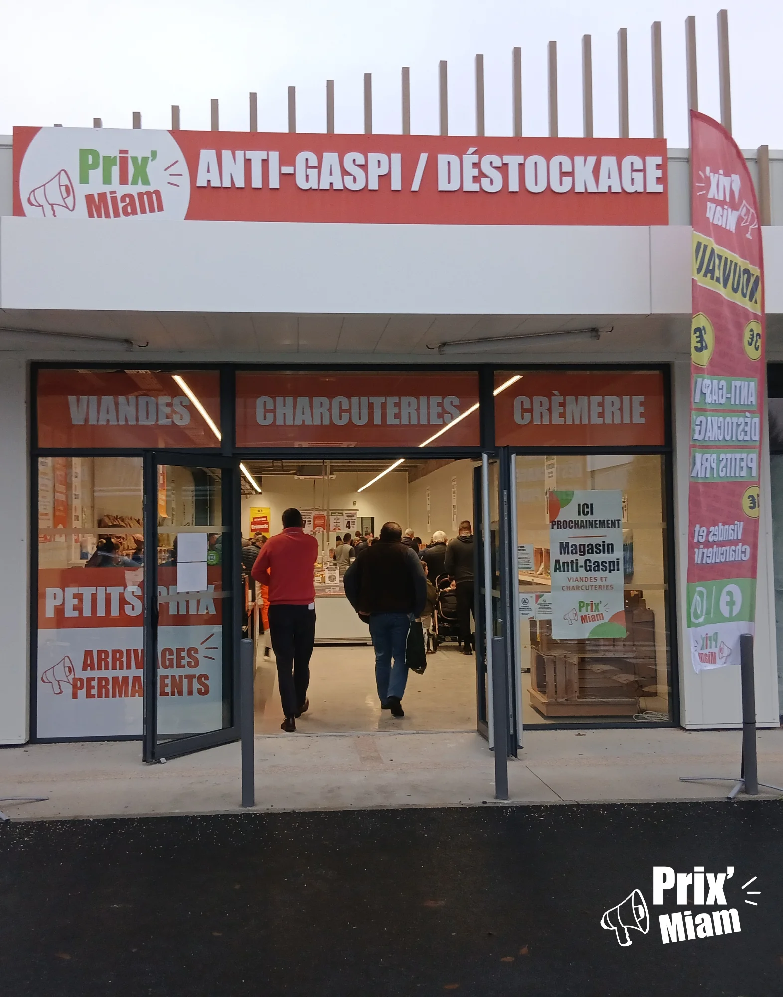 Devanture magasin anti gaspi Prix Miam